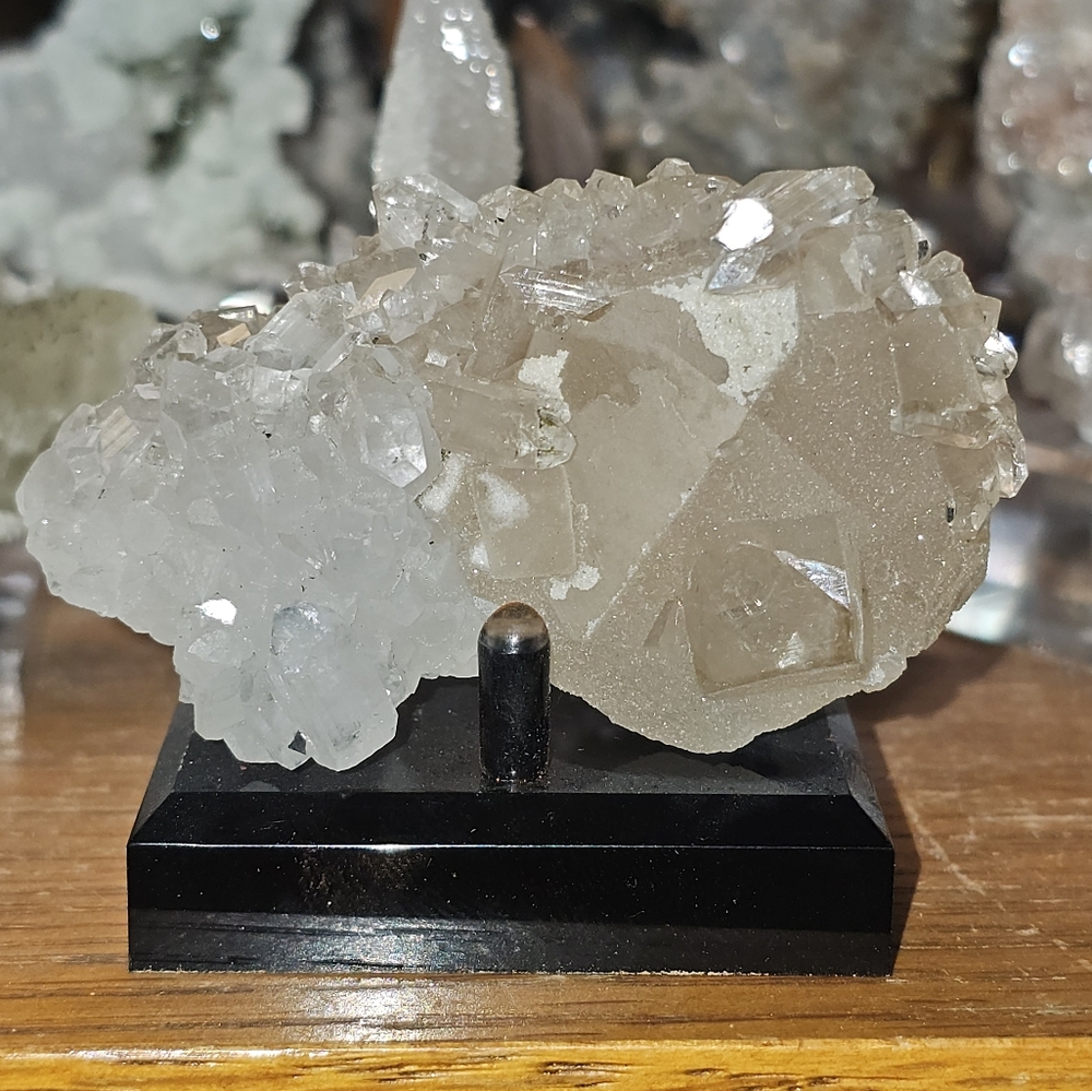 Sugar Honey Calcite With Diamond Apophollite